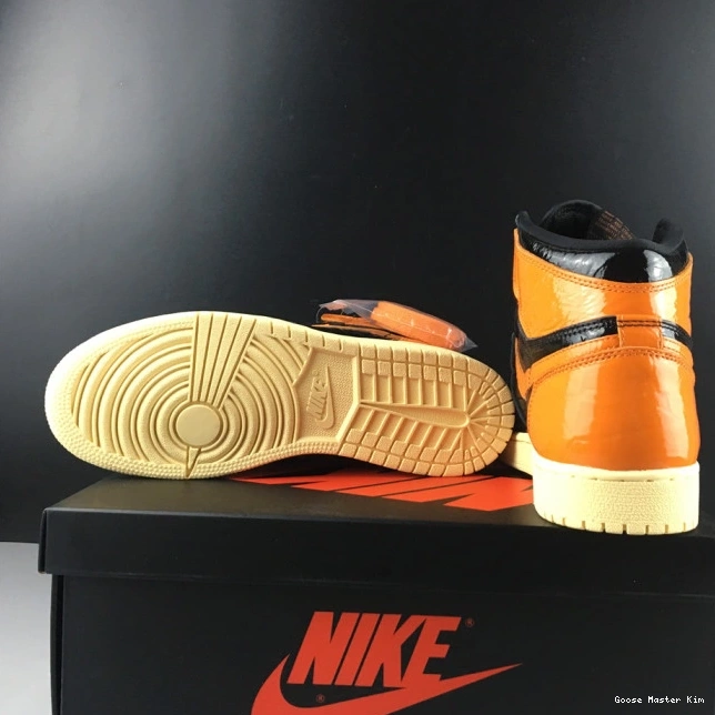 555088-028 High Air - Backboard Jordan Retro 1 3.0 Shattered 0703